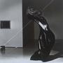 Βαρώτσος, Κώστας,1955-, "Black sculpture" : [Μαυρόασπρη φωτογραφία][γραφικό υλικό][1982]1 τεκμ. : έντυπη, μ/α ;12,7x12,7 εκ.
